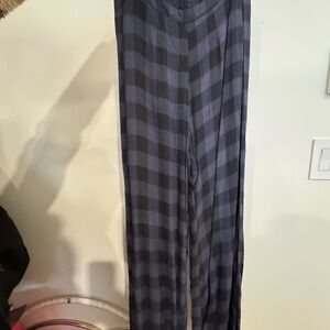 Reformation Men's Navy and Black Plaid Joggers